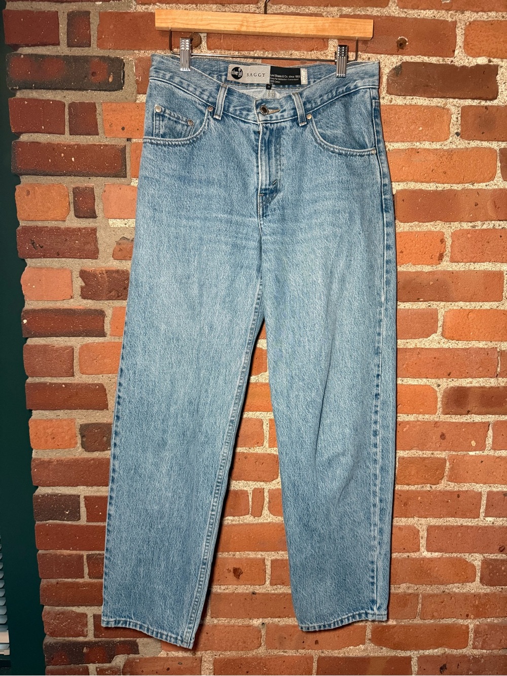 Vintage Levi’s Light Blue High-Rise Women’s Jeans